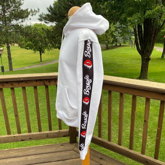 Bougie Boutique Women’s Hoodie Sweatshirt Size Large Spellout  Lips NEW $70 - Picture 7 of 10